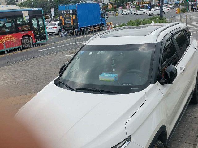 汽車(chē)玻璃修復(fù)多久可以沾水？汽車(chē)玻璃修復(fù)可以恢復(fù)原樣嗎？